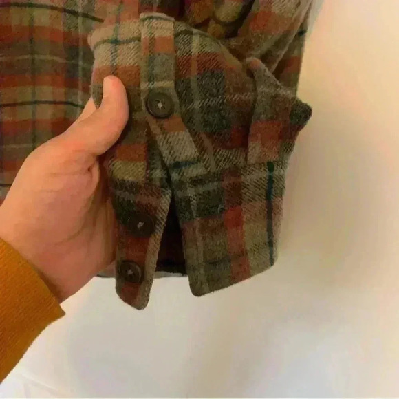 Unisex Outpost Makers Thick Flannel Shacket Shirt Fall Farm Size Medium - Picture 10 of 12